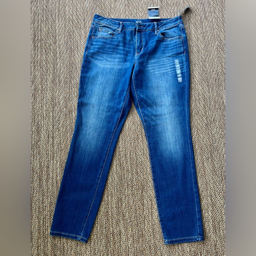 Woman’s a.n.a skinny Jean 31/12 - Picture 1 of 6
